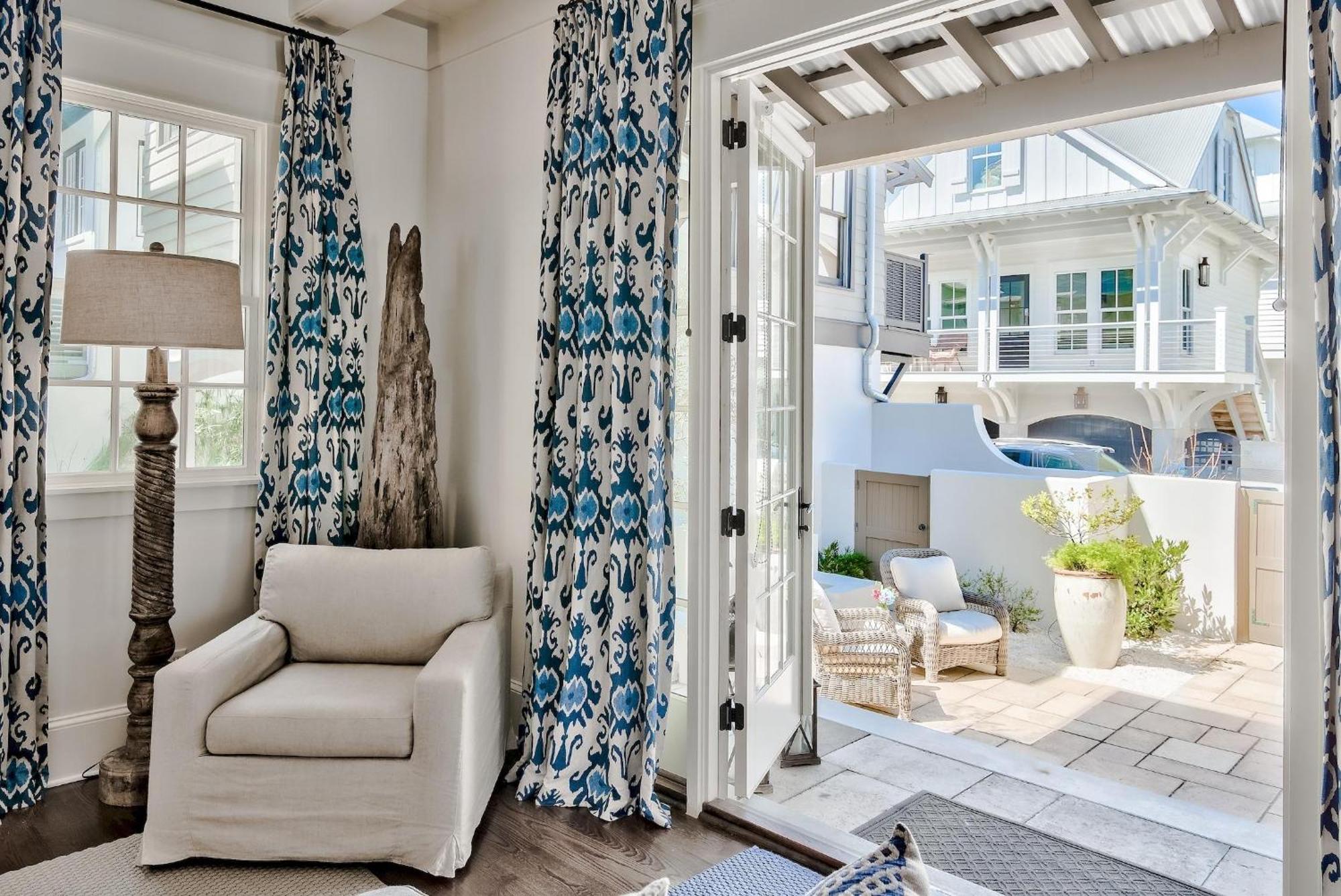Blue Heron & Carriage House Holiday home