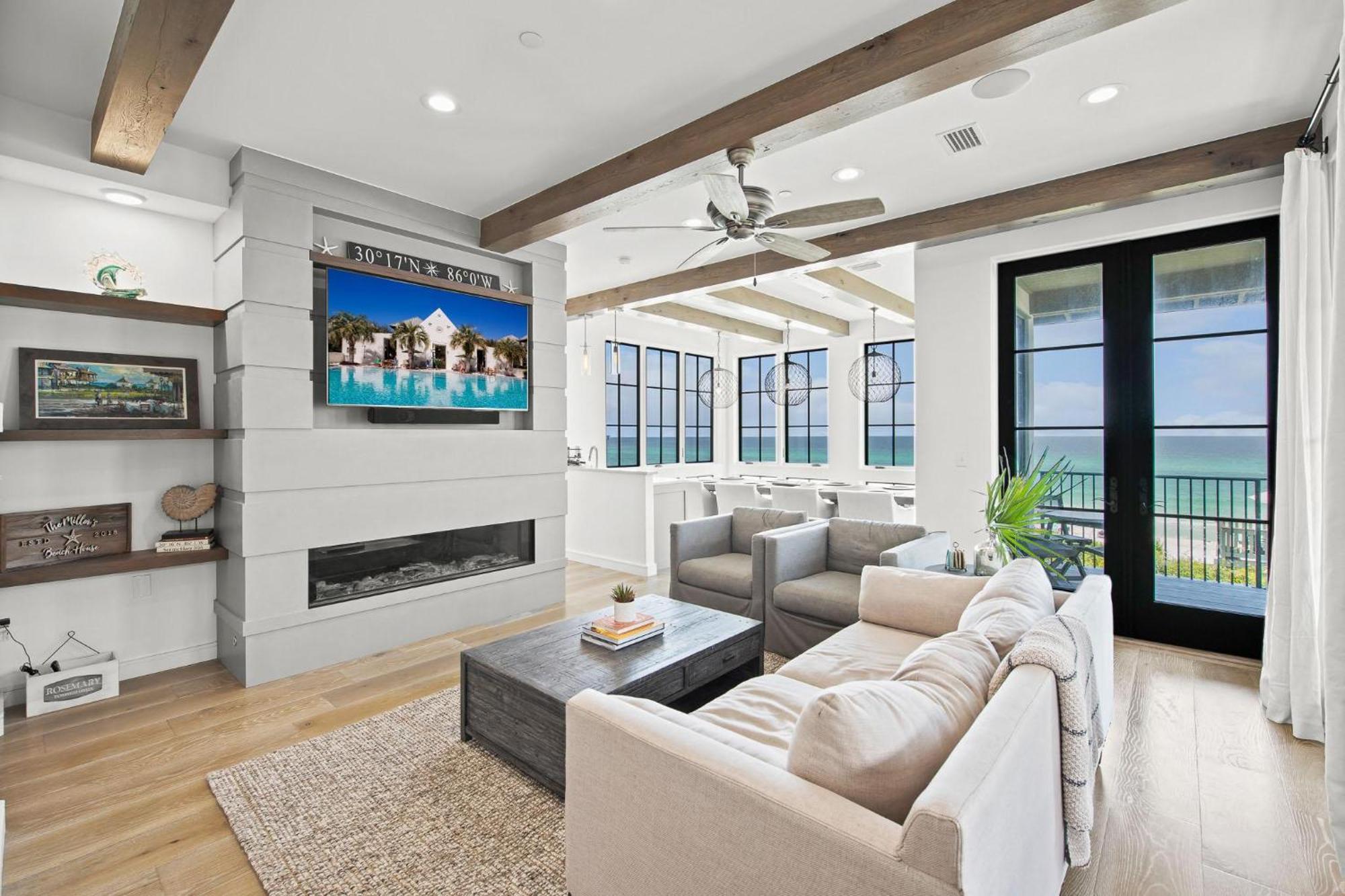 Oasis & Carriage House Holiday home