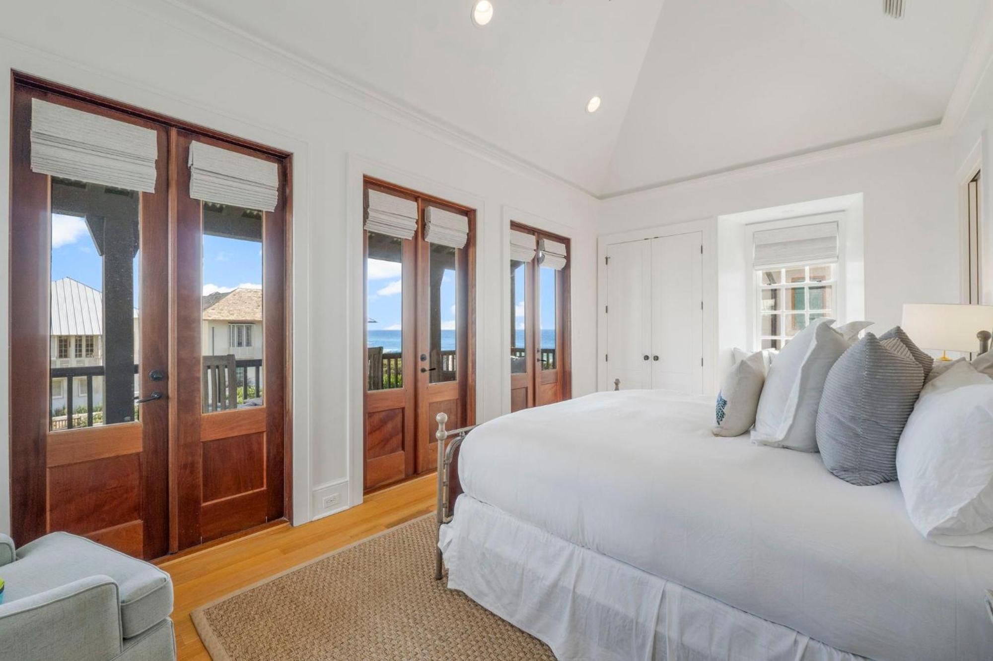 Terra Casa & Carriage House *