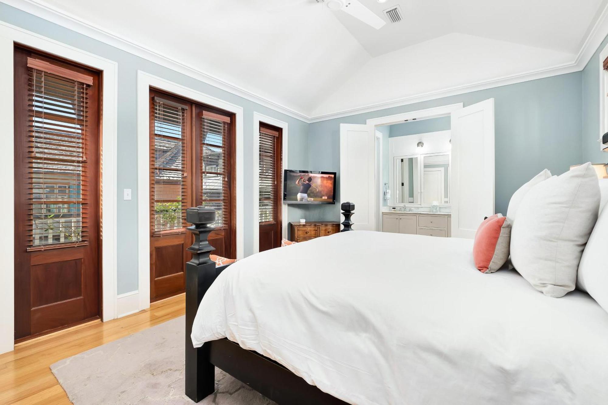 Terra Casa & Carriage House