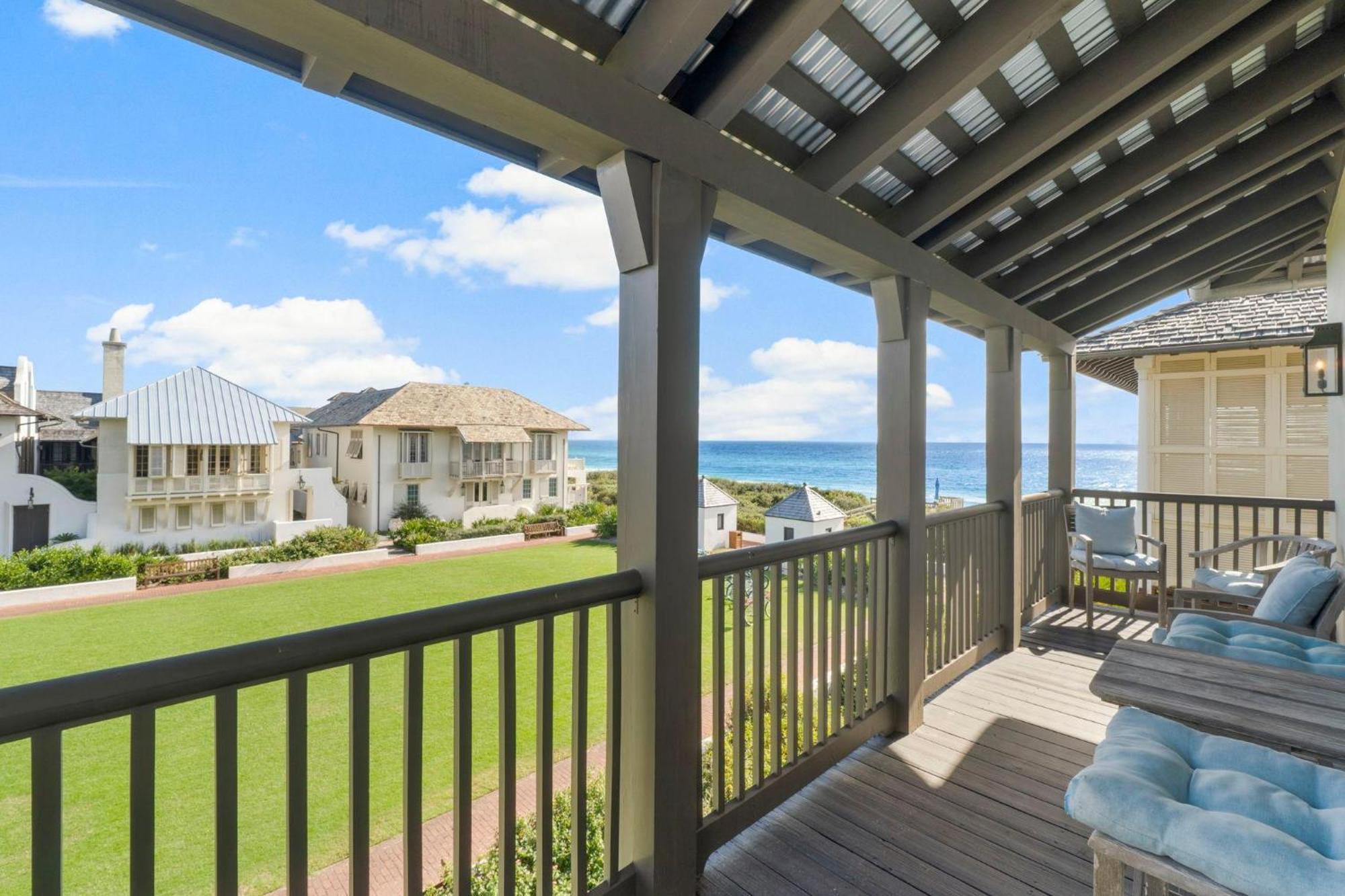 Terra Casa & Carriage House