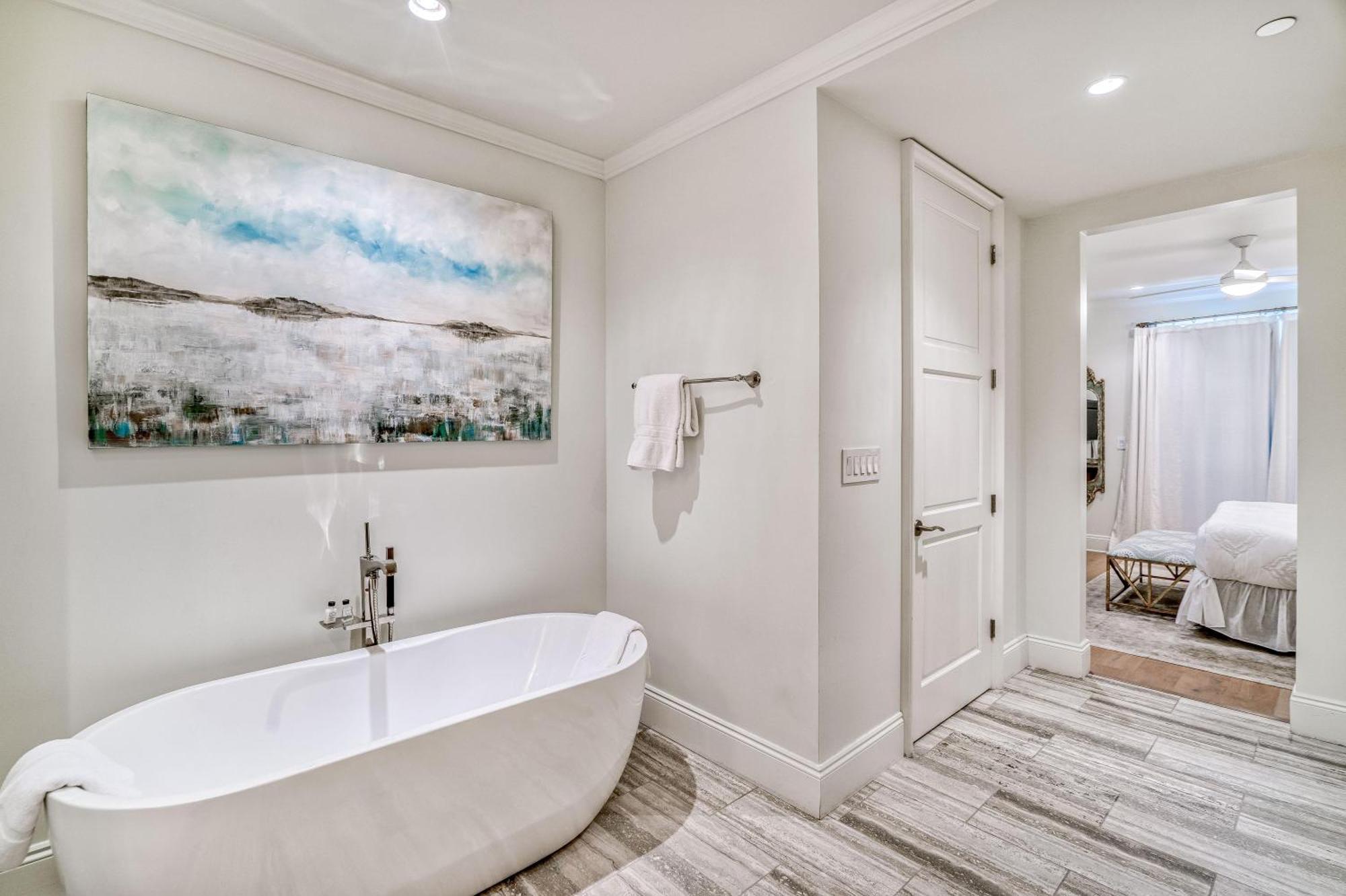 The Georgetown 403 Holiday home