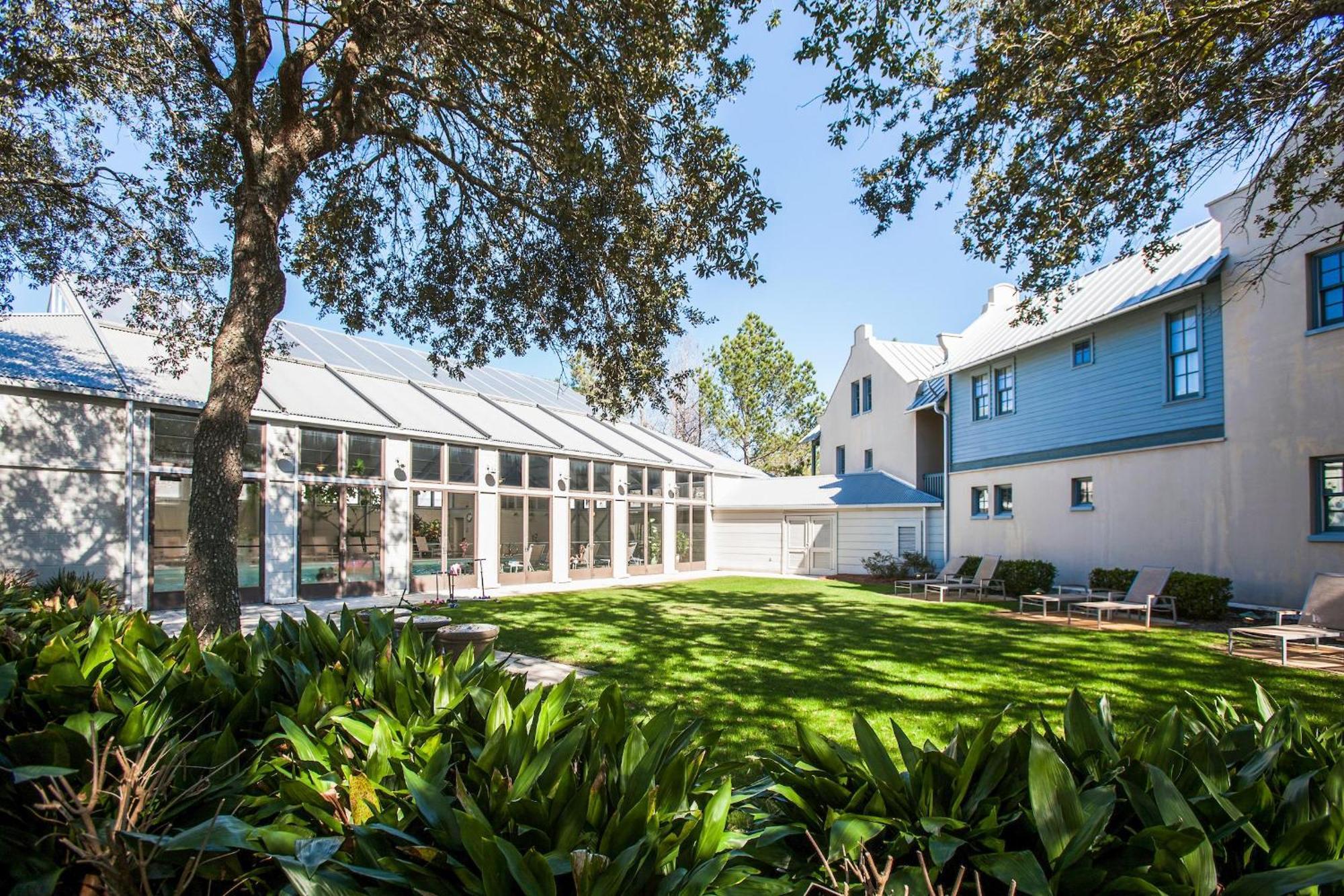 Benoit Holiday home