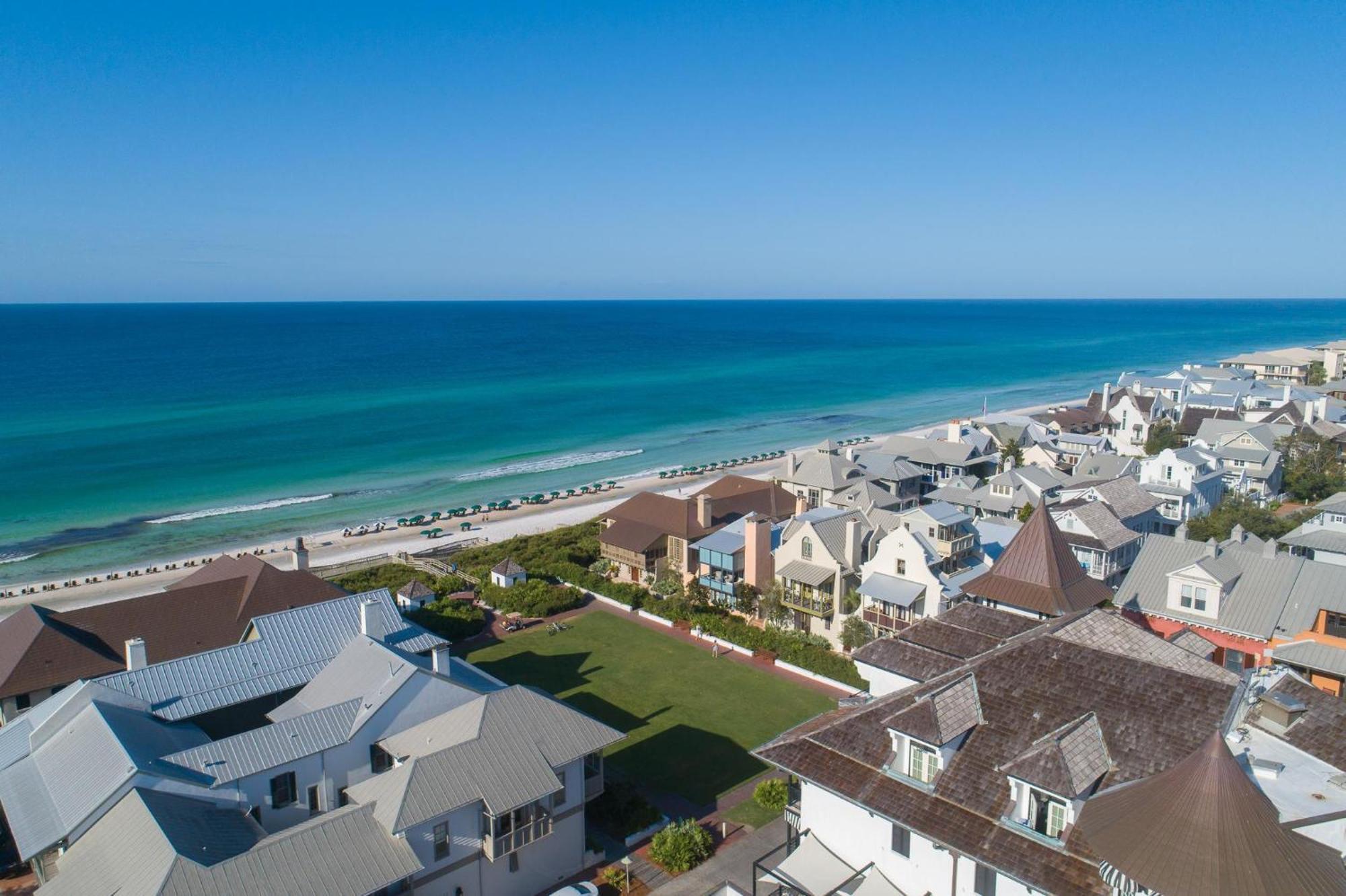Deauville Carriage House * Rosemary Beach