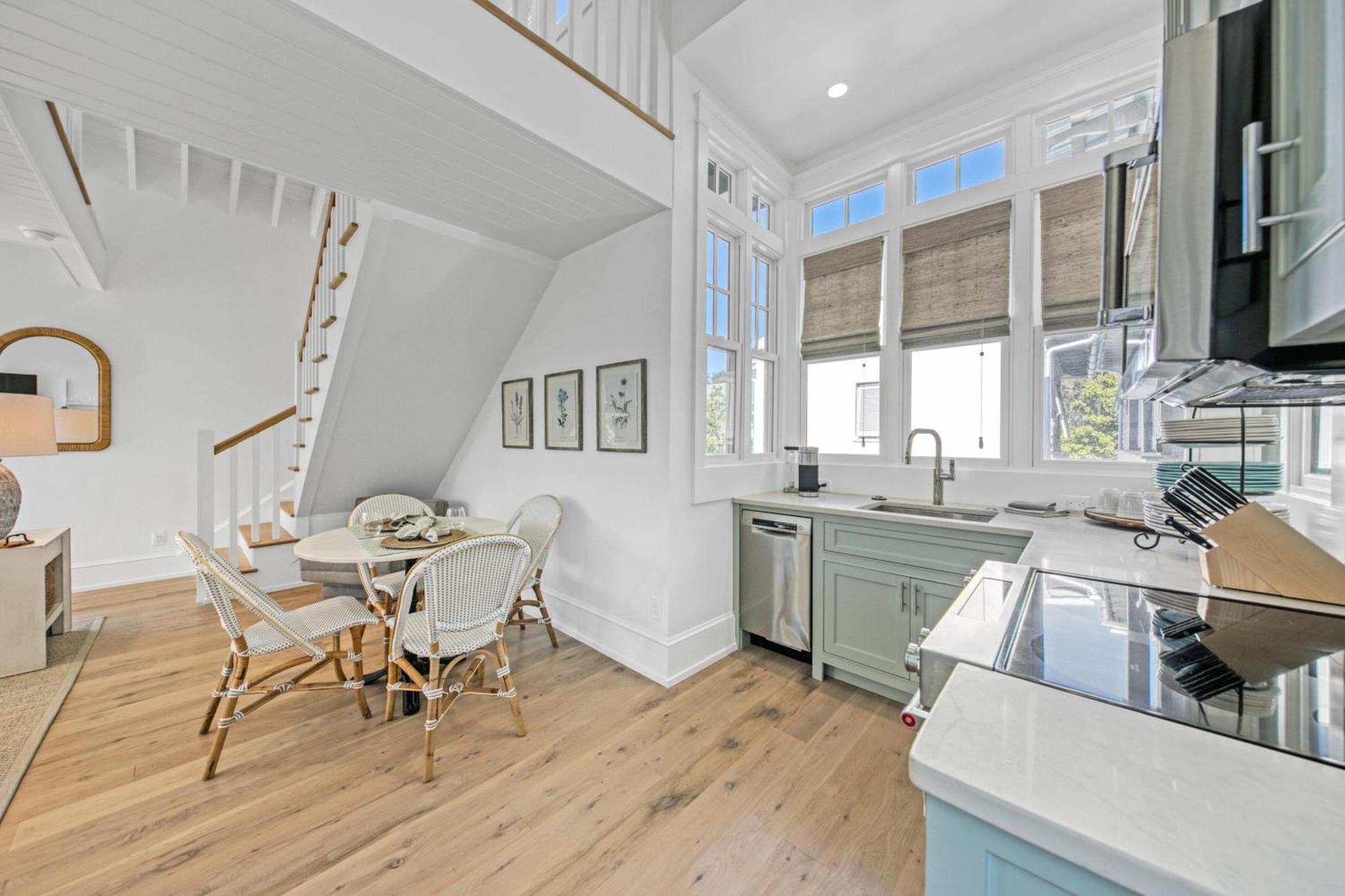 Deauville Carriage House * Rosemary Beach