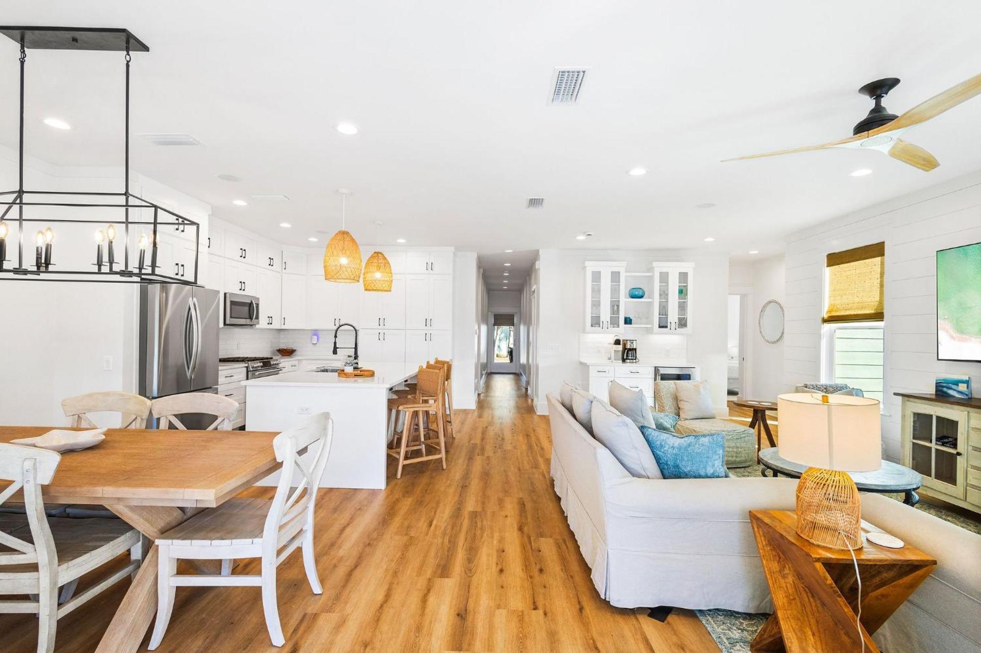 Holiday home Coastal Corner By On 30a- Pool, Bikes