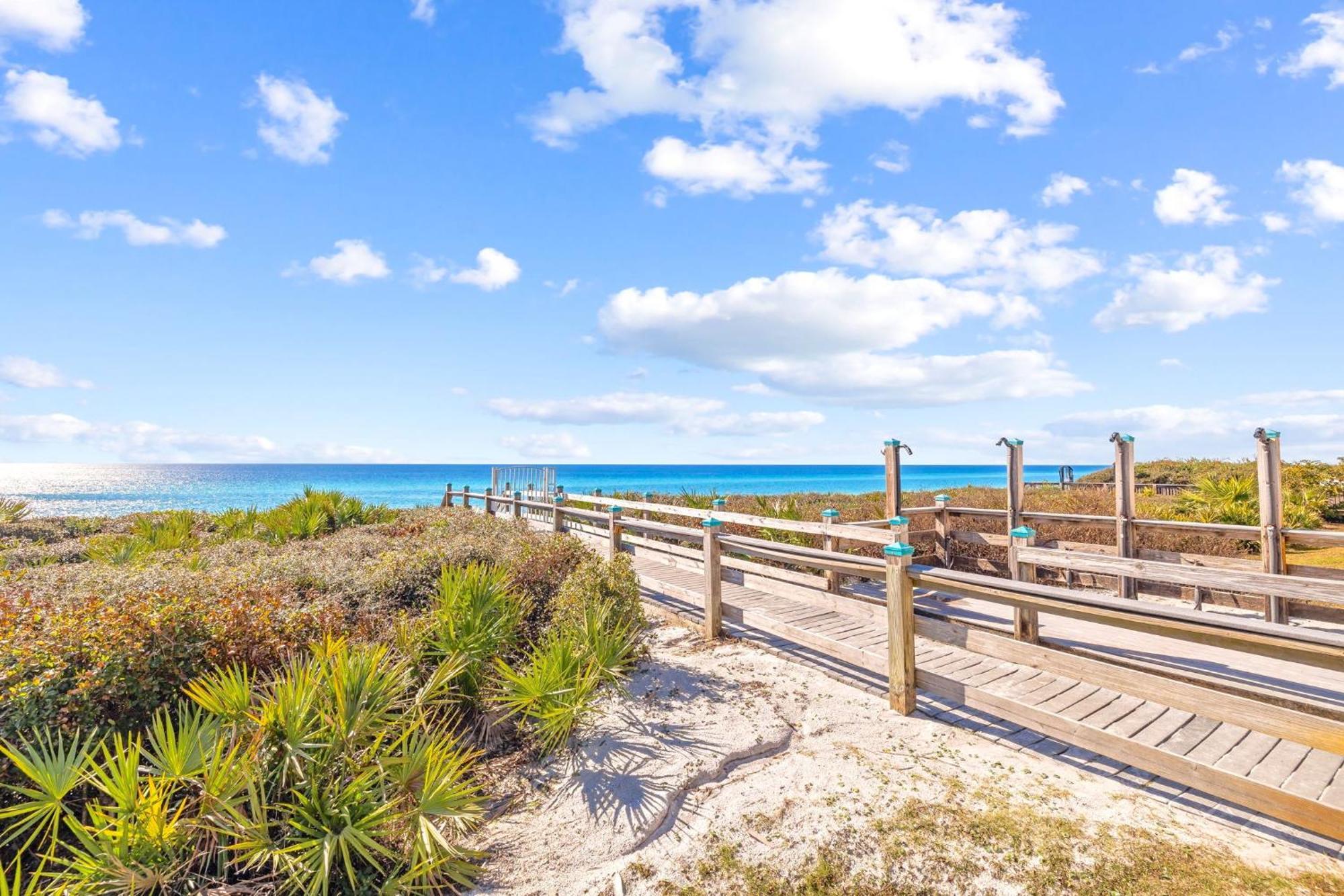 Holiday home Seeking Sanctuary By On 30a- Pool, Bikes