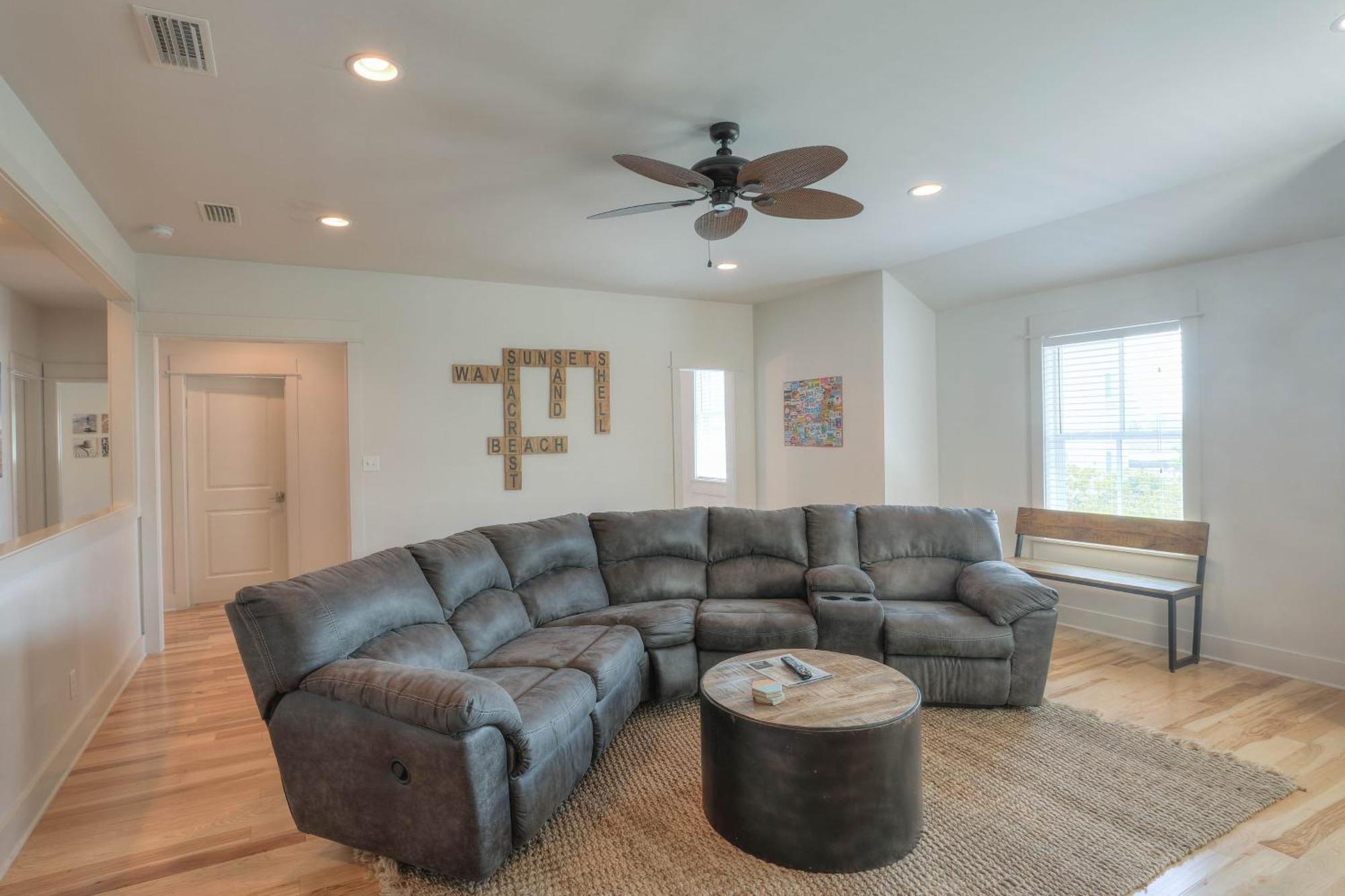 Dunn 2 By Avantstay Walk To Pool Access Sleeps 17 Holiday home Rosemary Beach