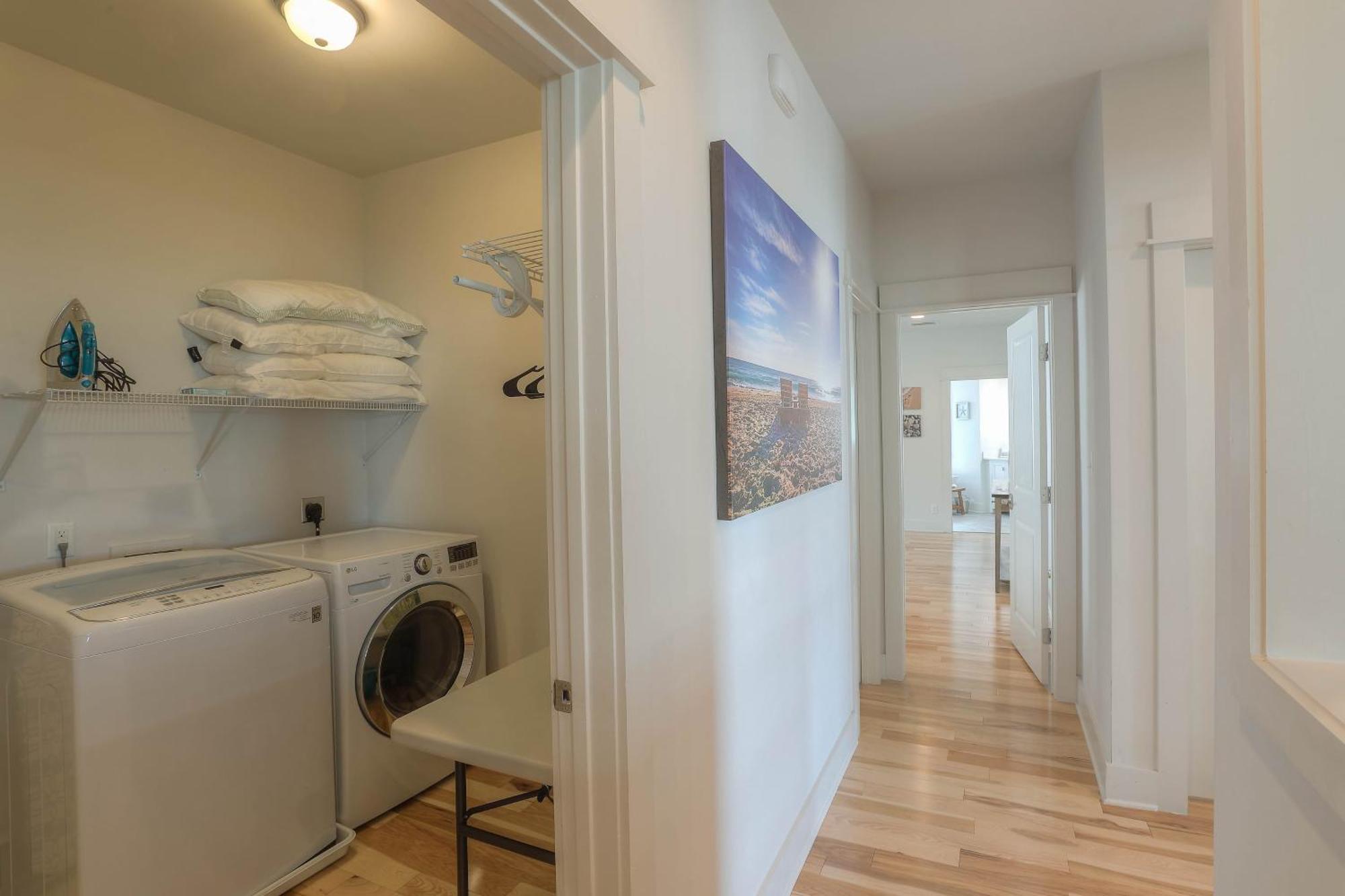 Dunn 2 By Avantstay Walk To Pool Access Sleeps 17 *