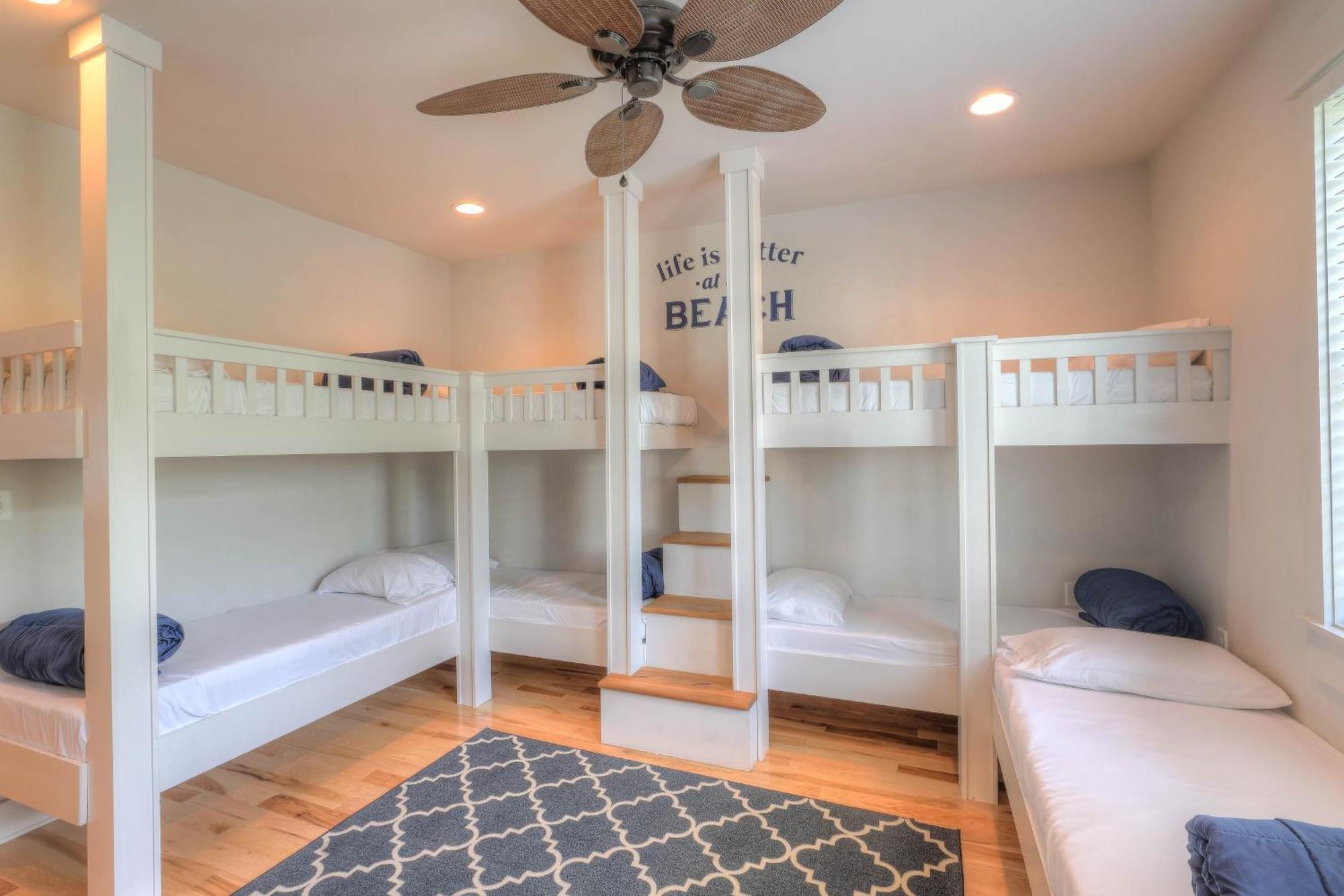 Dunn 2 By Avantstay Walk To Pool Access Sleeps 17 Rosemary Beach