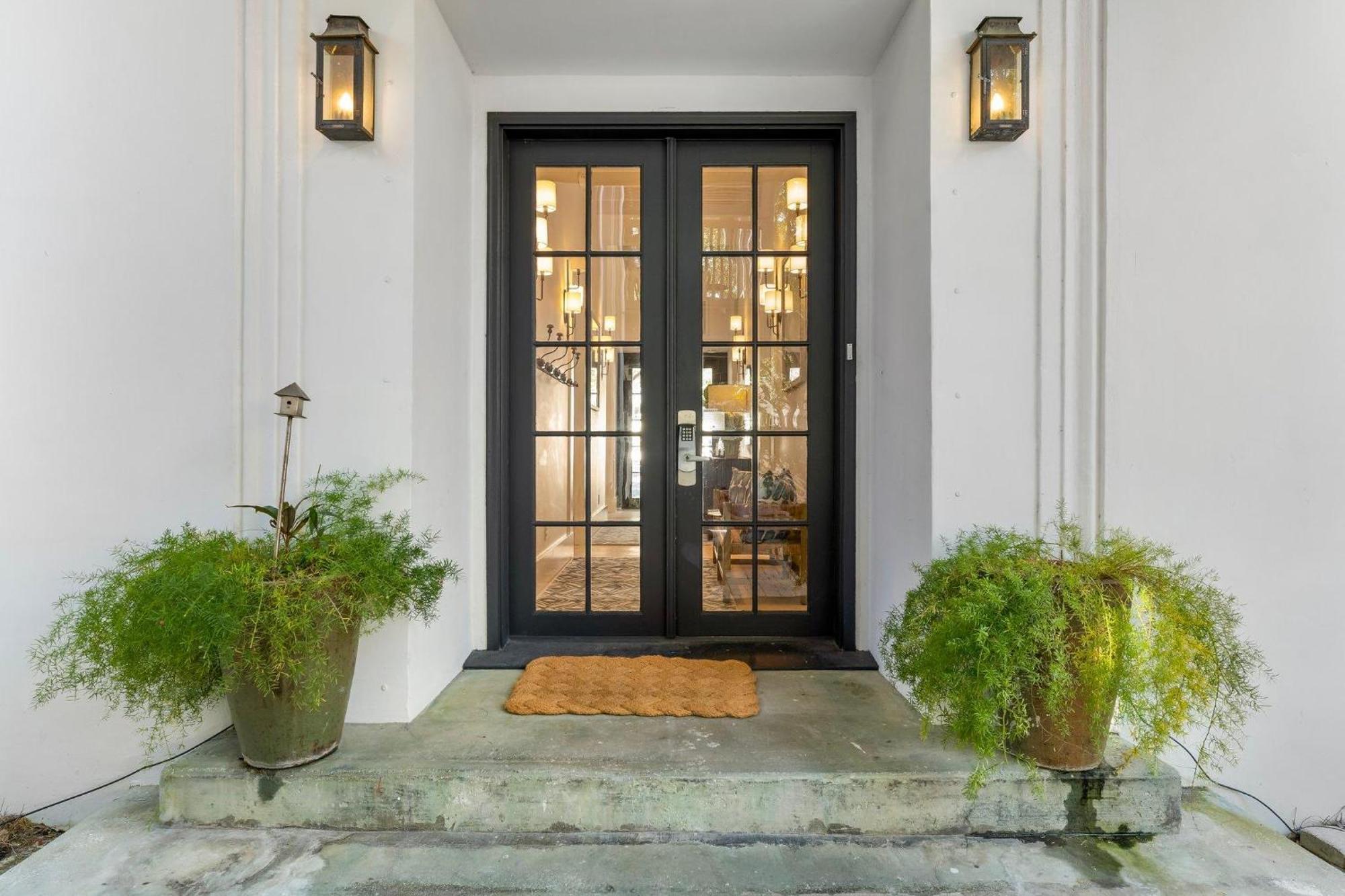 Abaco Pearl * Rosemary Beach