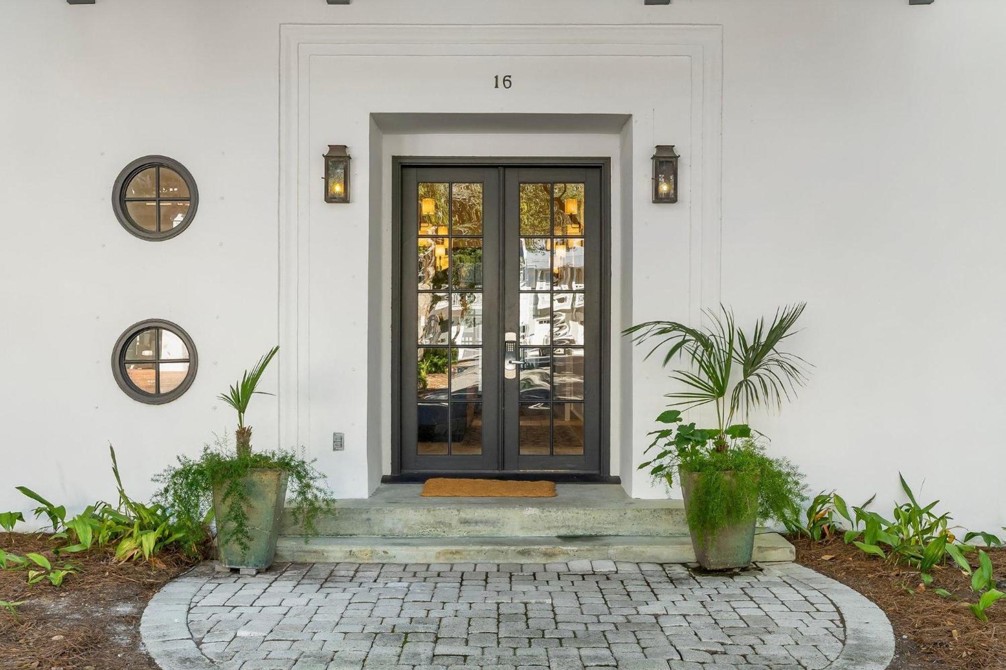 Abaco Pearl * Rosemary Beach