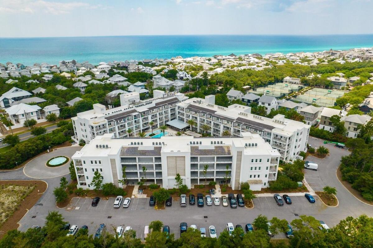 Apartment The Pointe At Rosemary 332