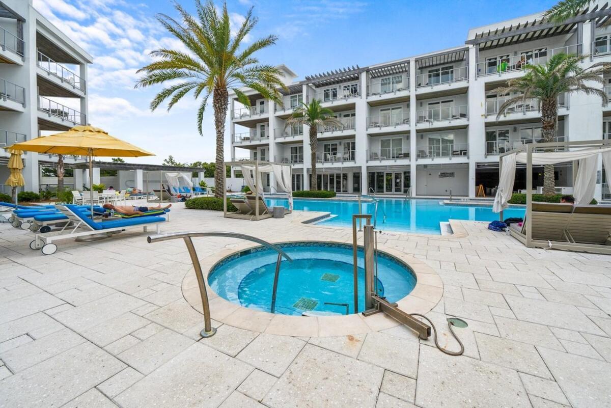 Apartment The Pointe At Rosemary 332 *