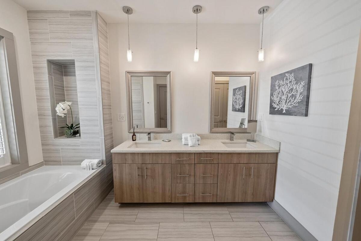 The Pointe At Rosemary 332