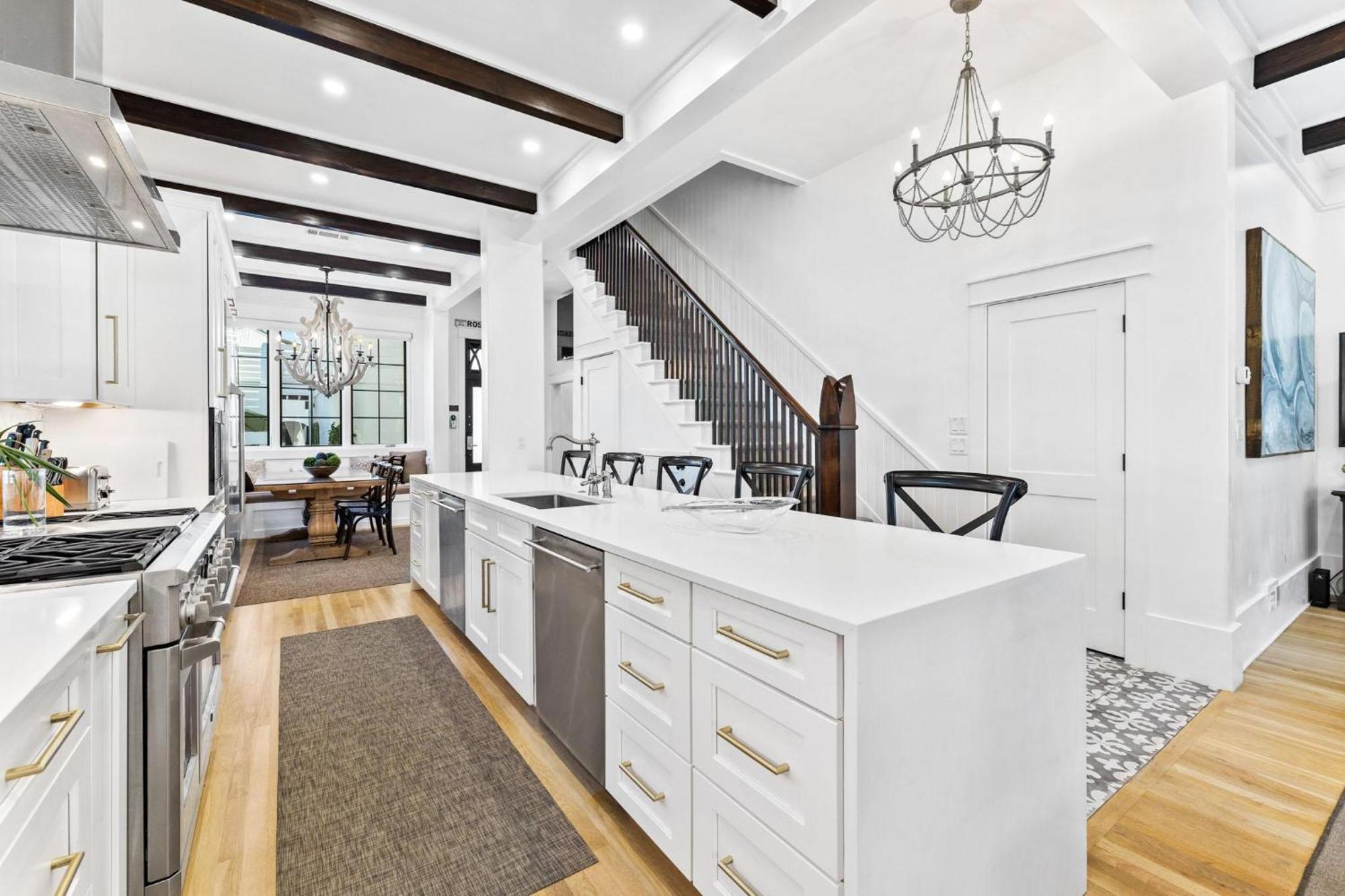 Holiday home Abba & Carriage House *