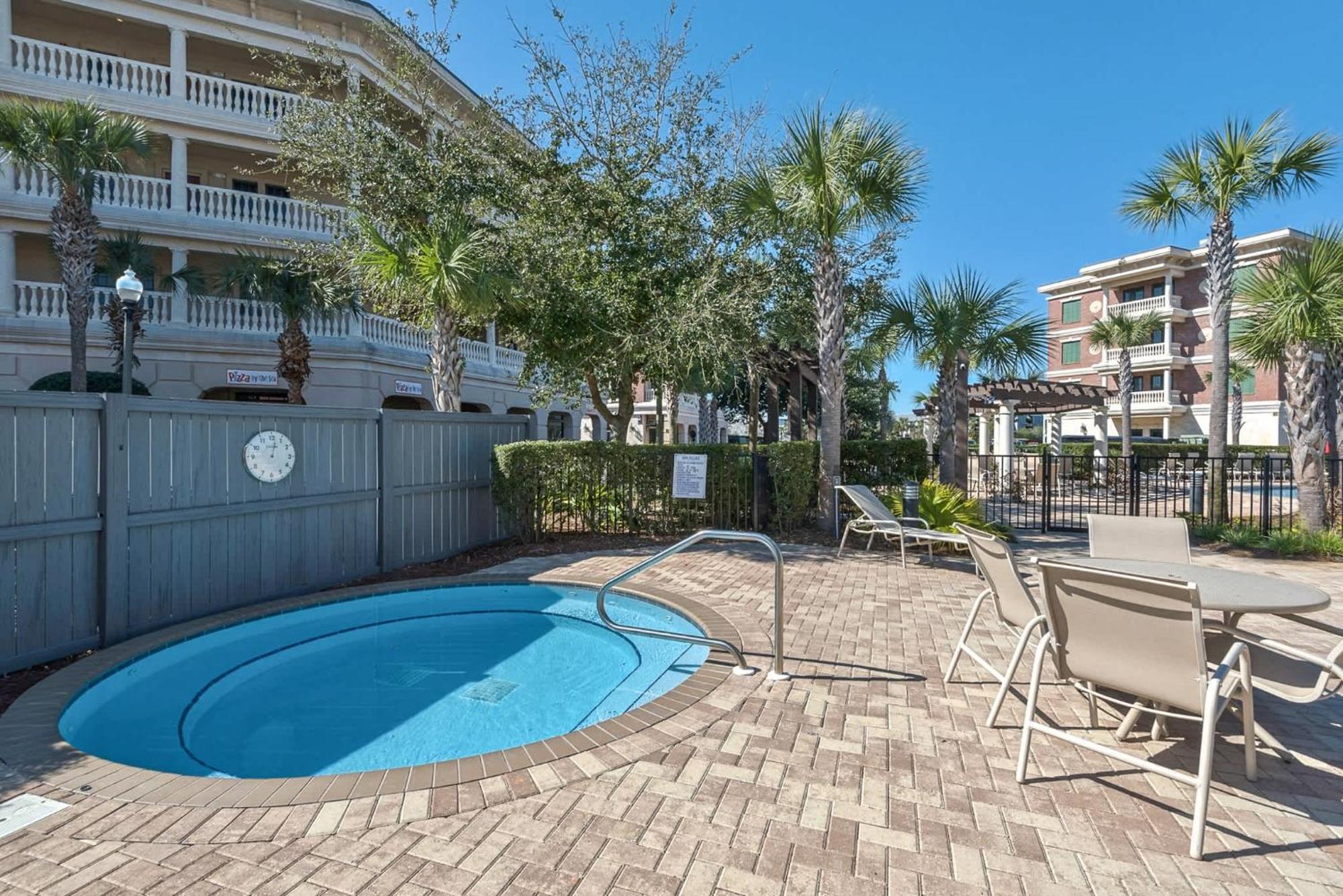 The Village Happy Life - Private Access Pool & Hot Tub Holiday home Rosemary Beach