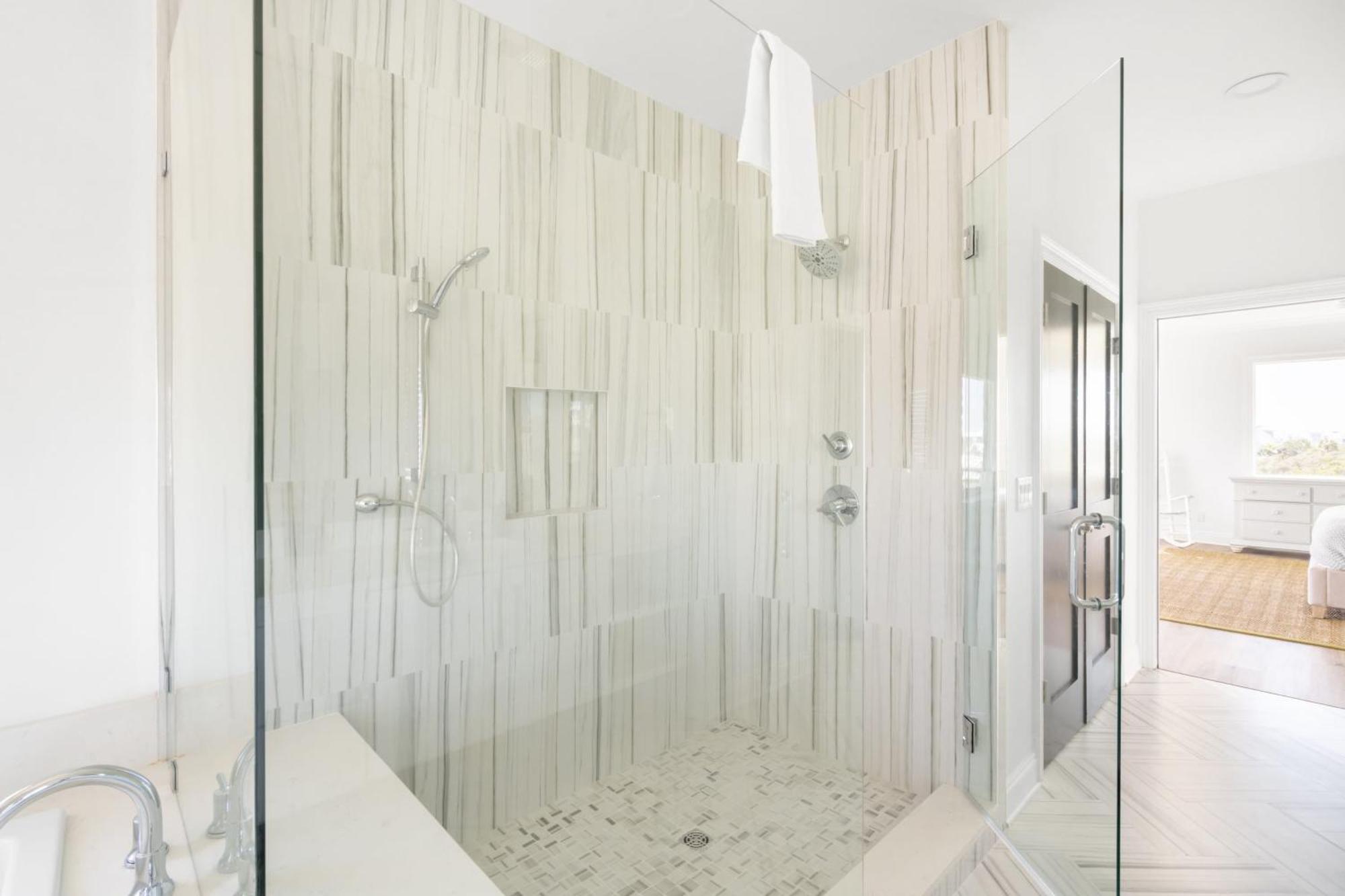 Fin By Avantstay 9 Bedroom Destin Oasis With Pool Walk To Holiday home Rosemary Beach