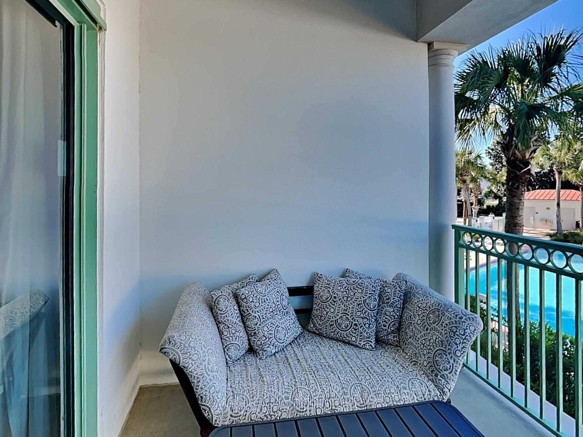 At Seacrest 203 - 30a Get-a-way Apartment *