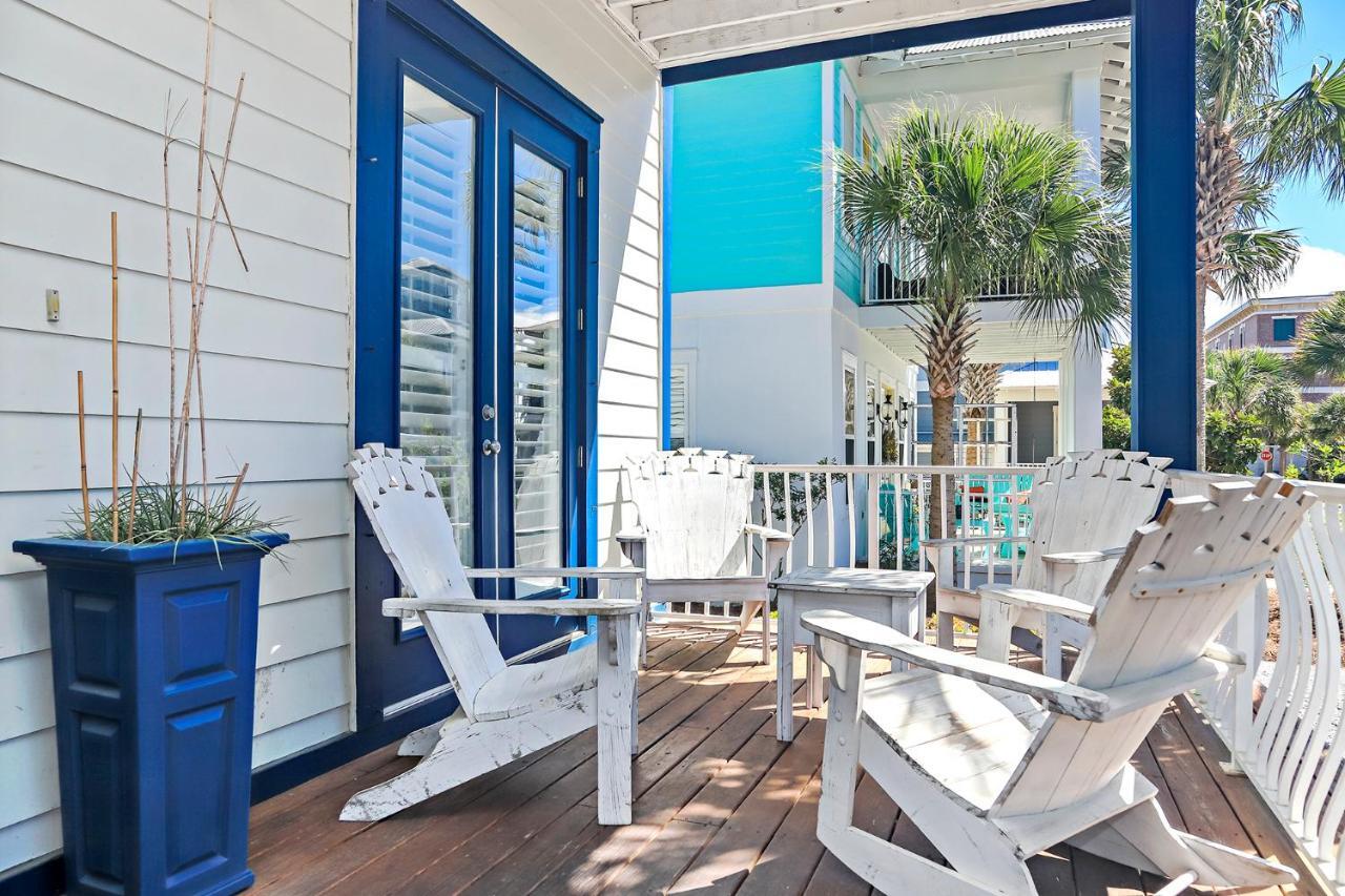 Villa Happy Hour - 1232970