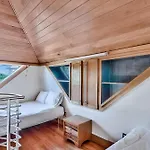 Brighton Carriage House