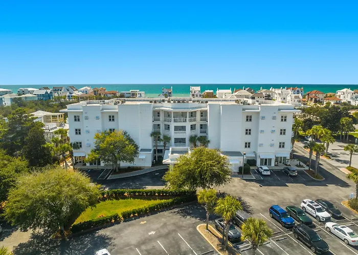 The Alexander By Panhandle Getaways