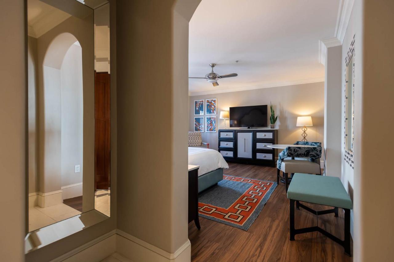 Hotel The Pearl 4*