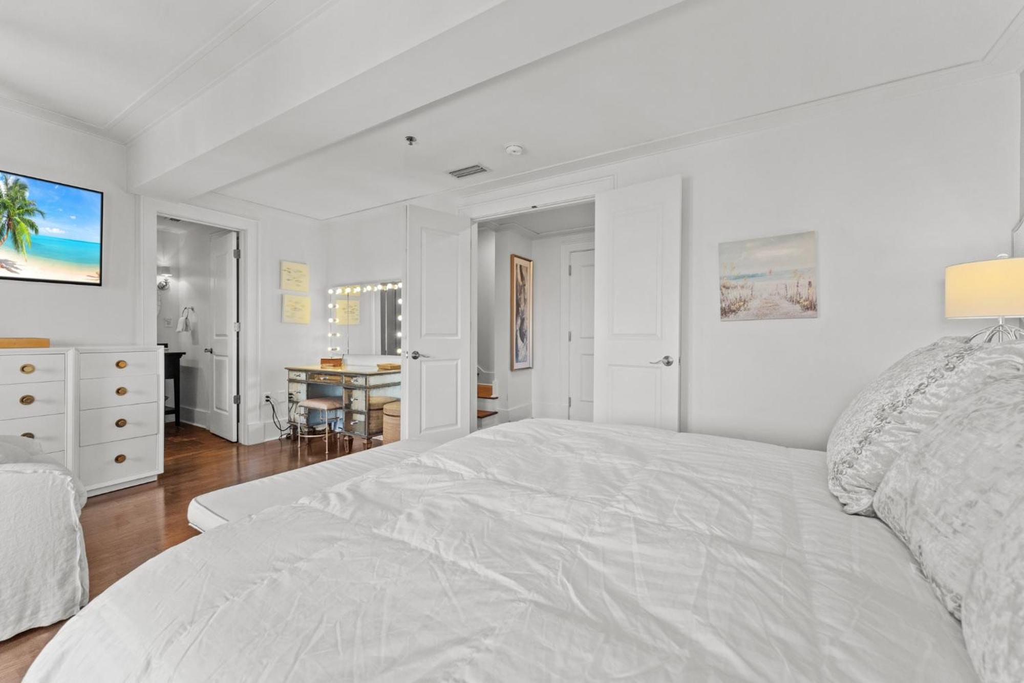 The Savannah Unit 2e Apartment