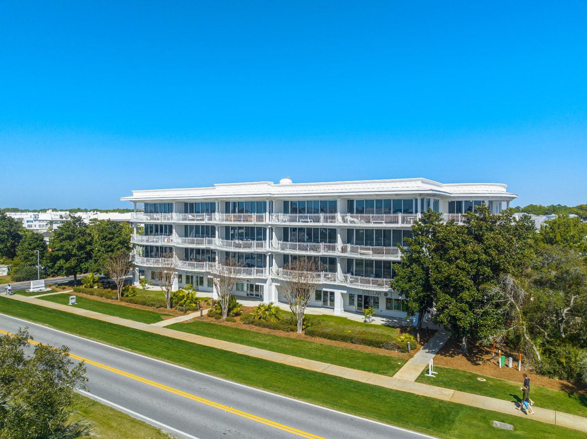 The Alexander By Panhandle Getaways Apartment