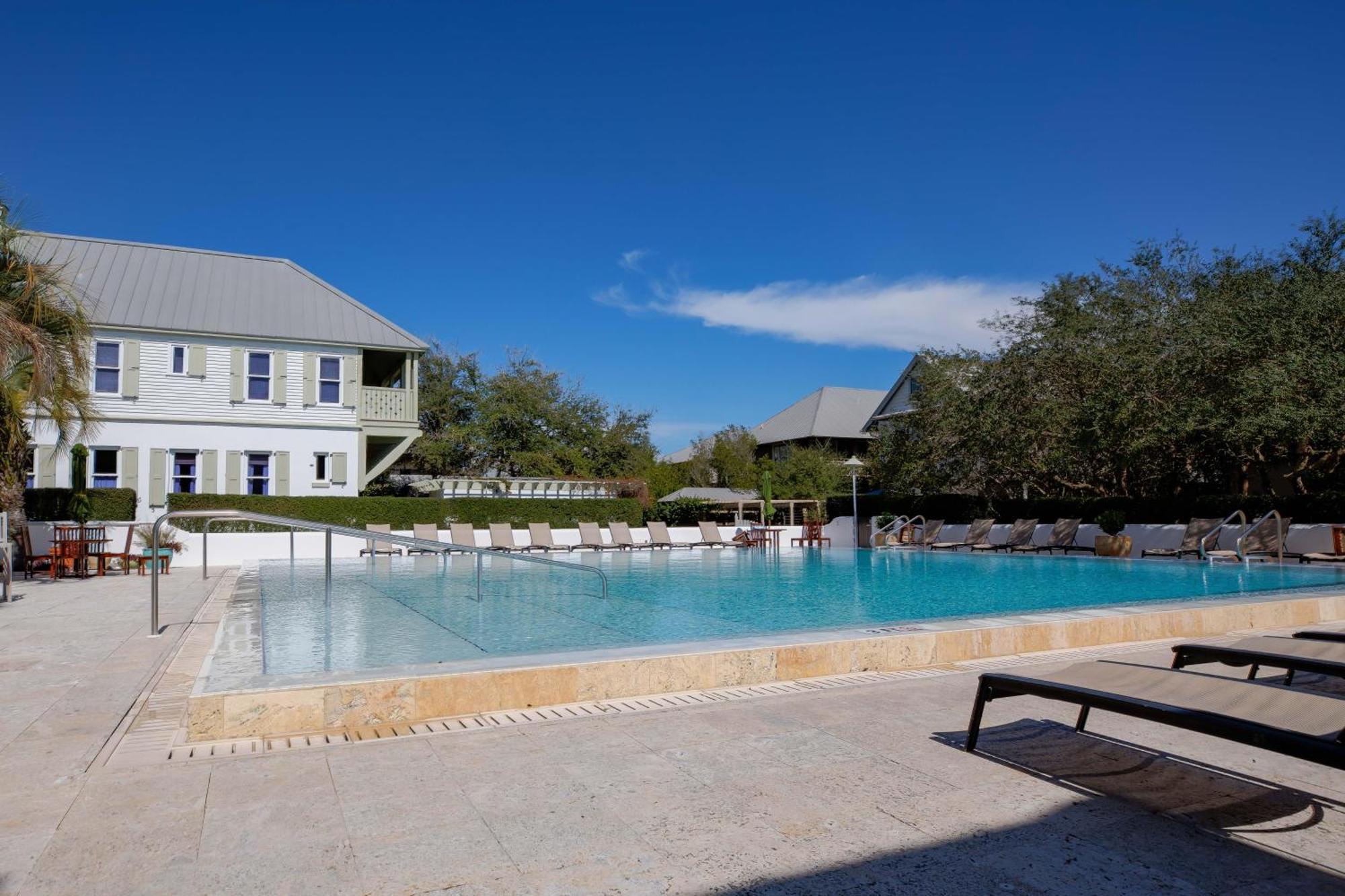 Brighton Carriage House *