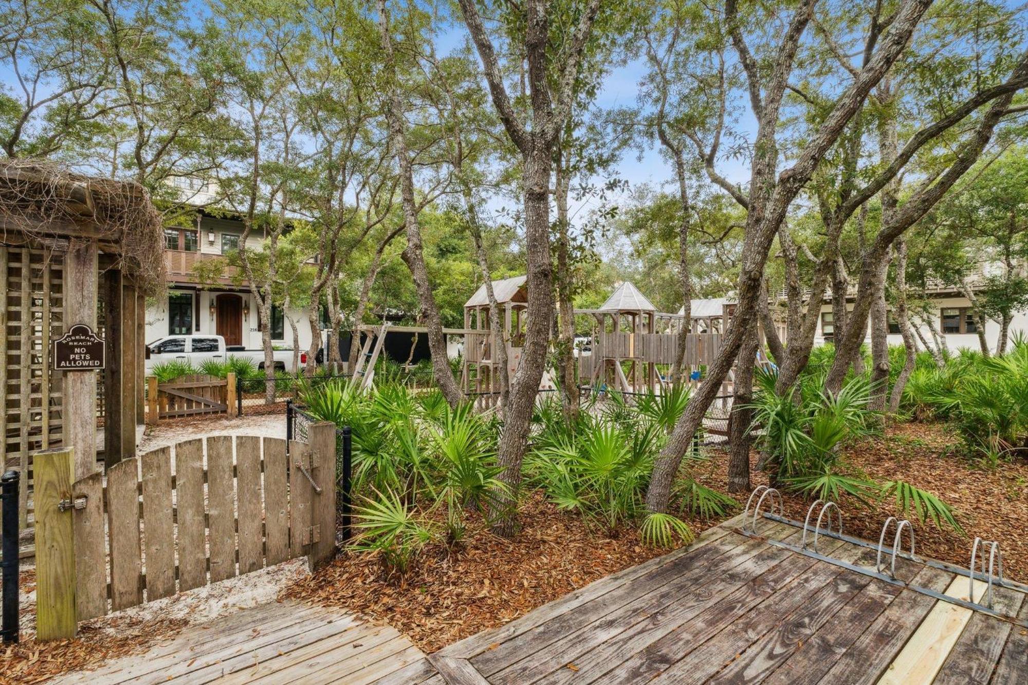 Brighton Carriage House