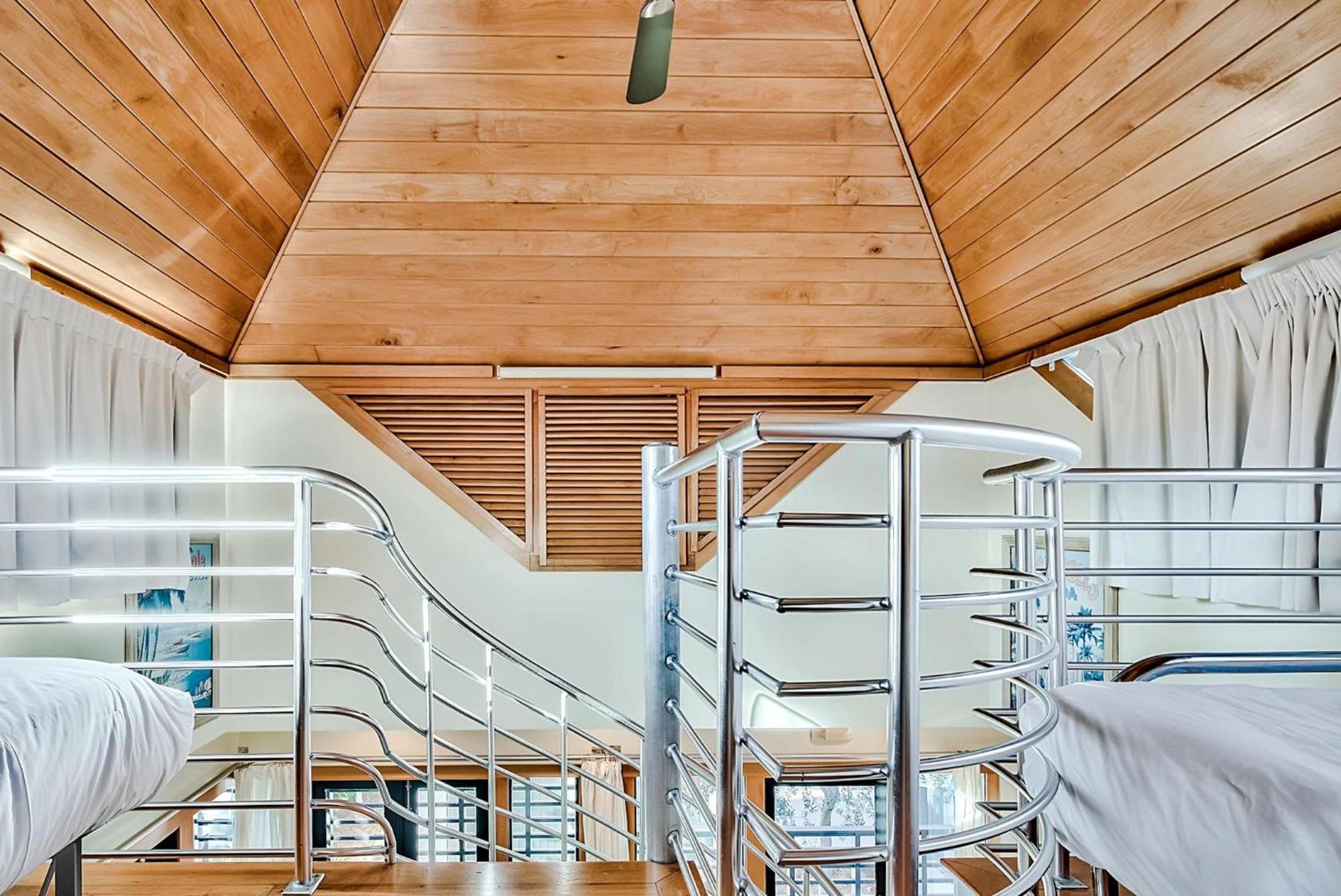Brighton Carriage House