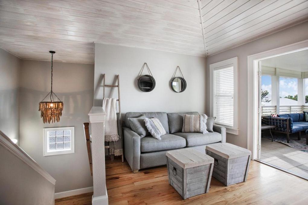 You've Hit The Vacay Jackpot With Sure Winner! Holiday home