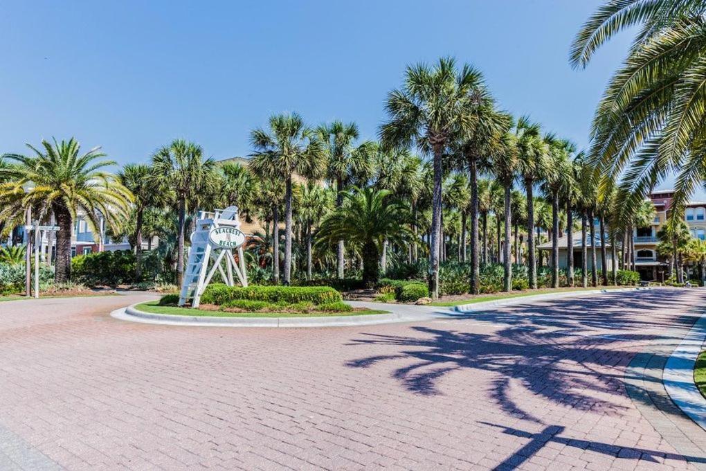 You've Hit The Vacay Jackpot With Sure Winner! Holiday home *