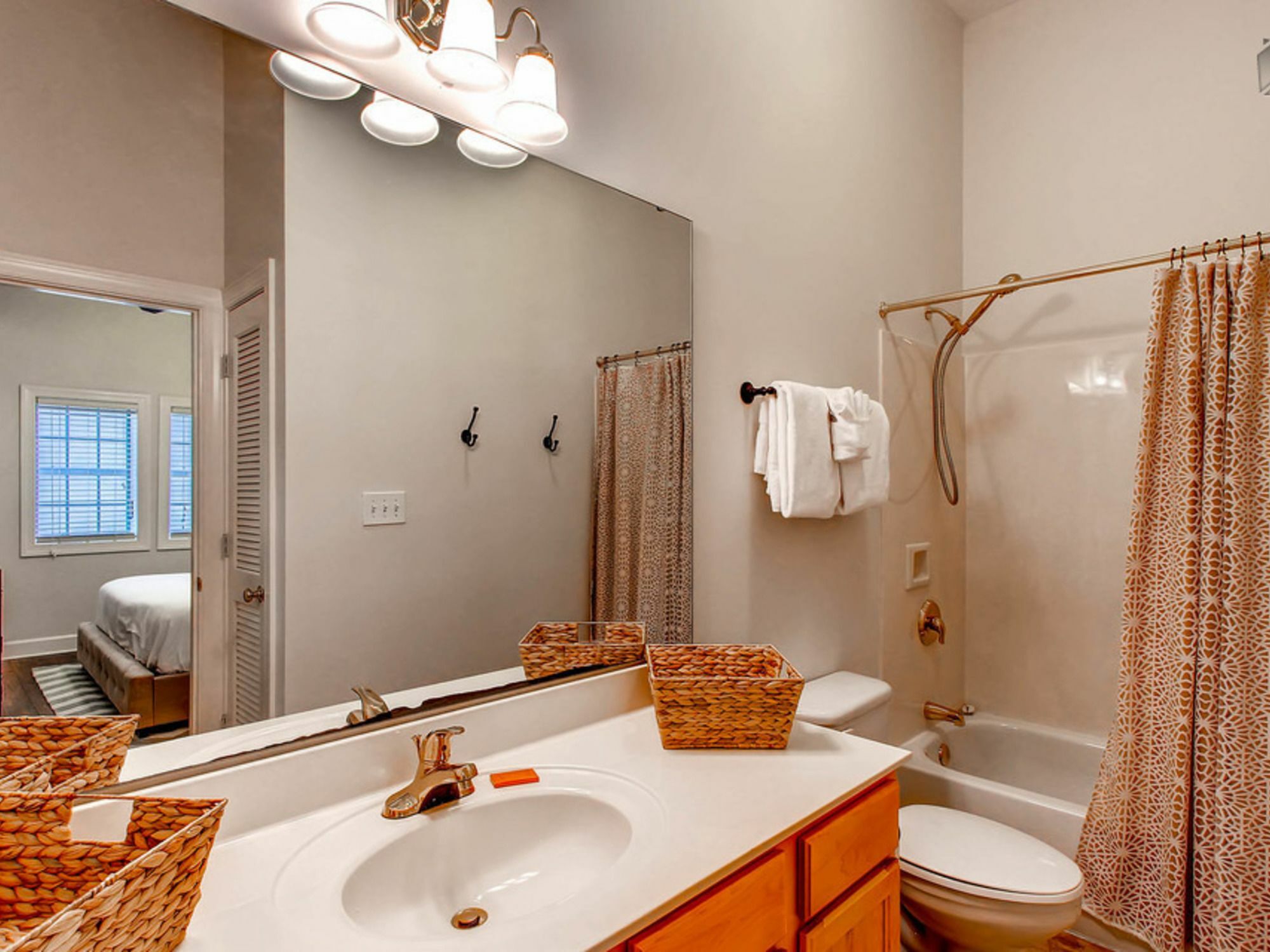 The Newcastle By Redawning 3* Rosemary Beach