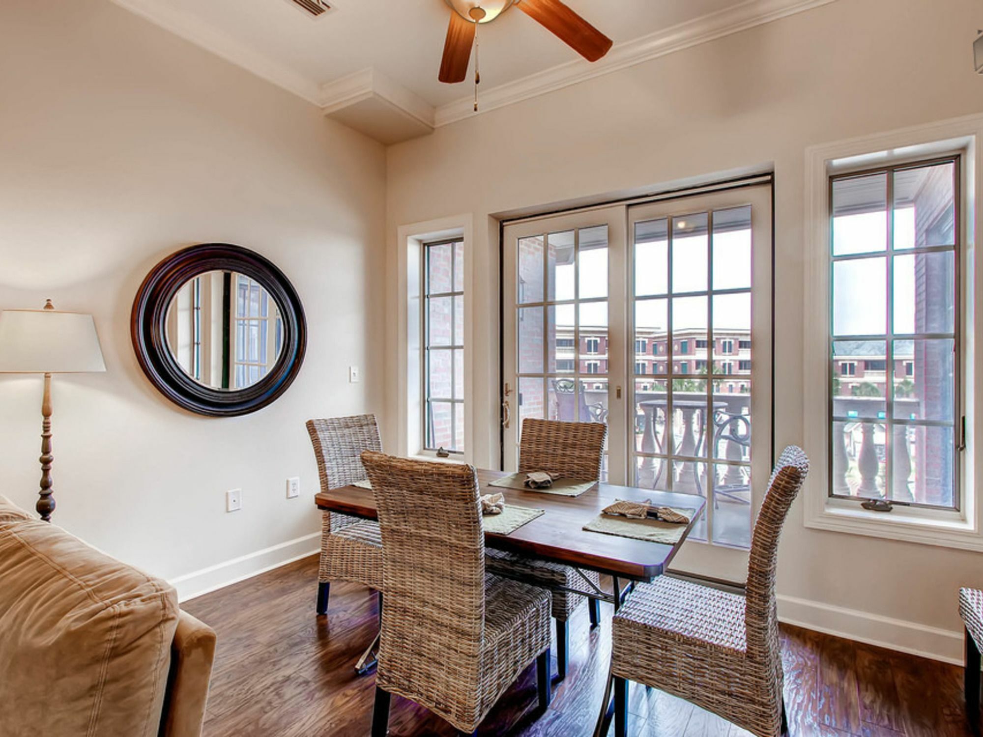 Hotel The Newcastle By Redawning Rosemary Beach